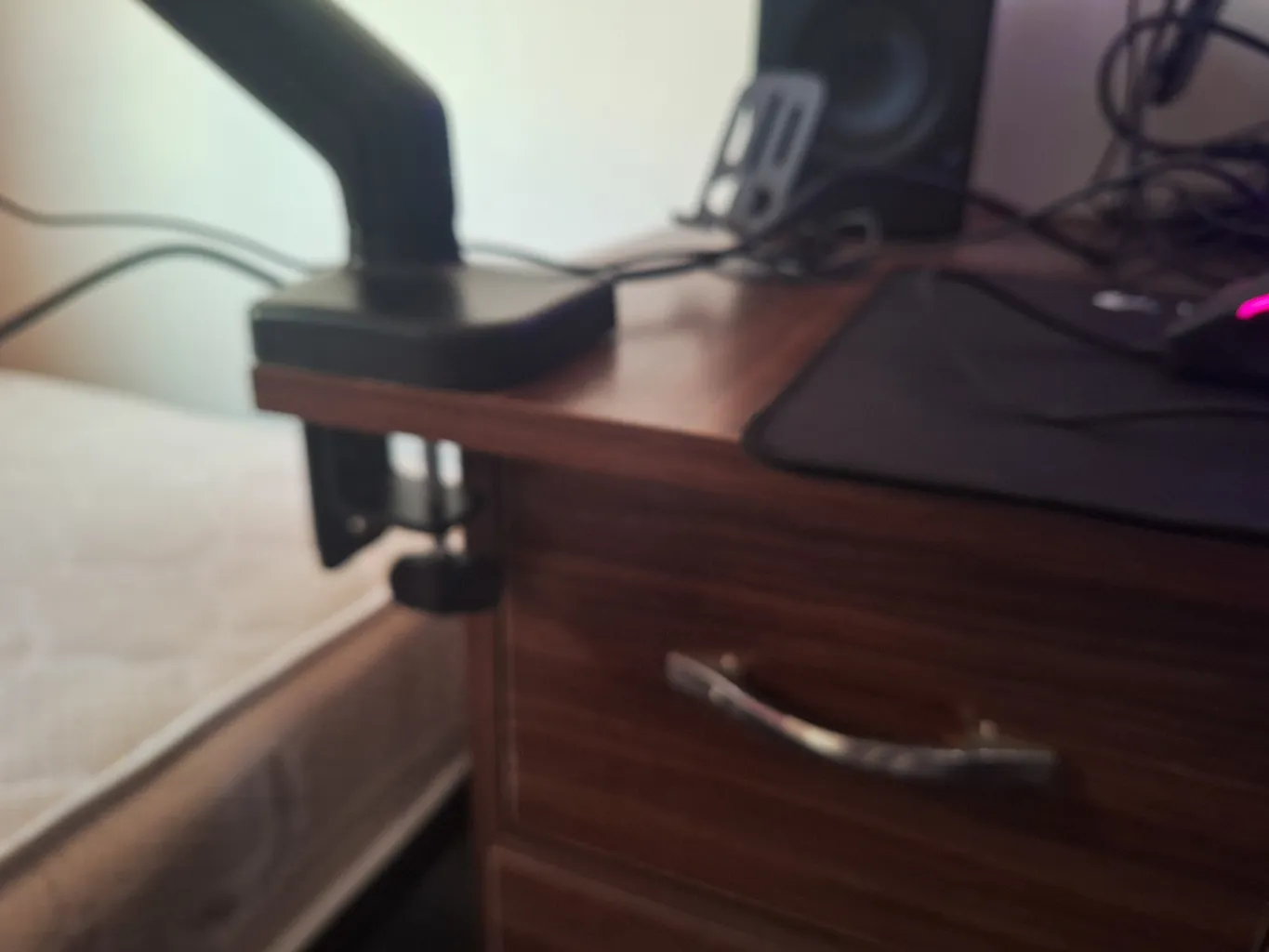 پایه نگهدارنده مانیتور ارگو مدل WLA015-BCS