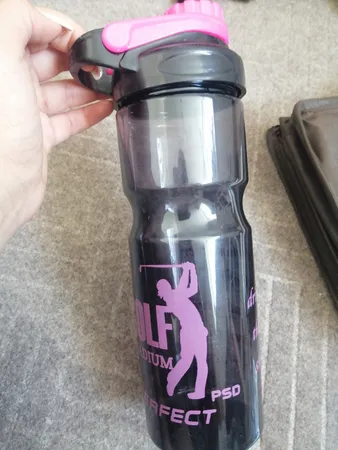 قمقمه مدل Golf Stadium گنجایش 0.9 لیتر