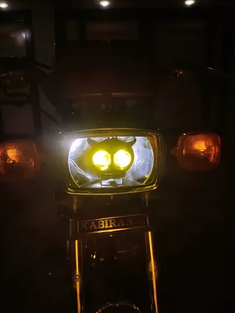 پروژکتور دو کنتاکت خودرو کد eko 60 مدل جغدی فلزی