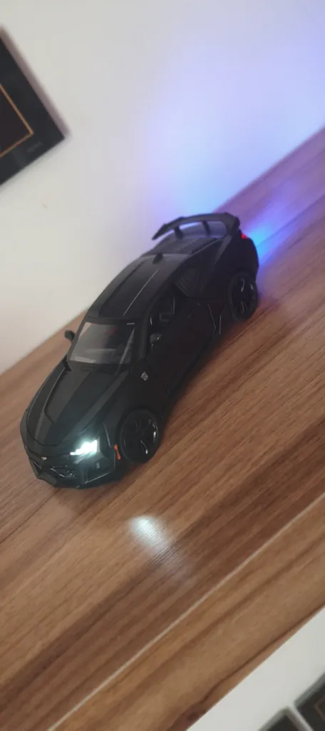 ماشین بازی چه ژی مدل فلزی طرح شورلت کامارو دودزا کد 126