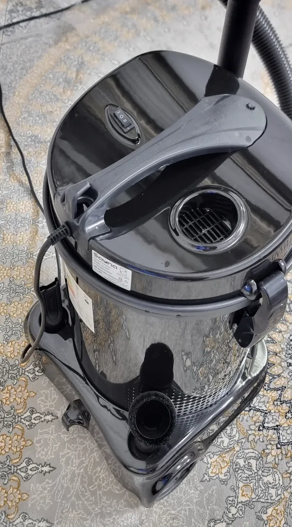 جاروبرقی سطلی 2000 وات ساینا مدل 3000