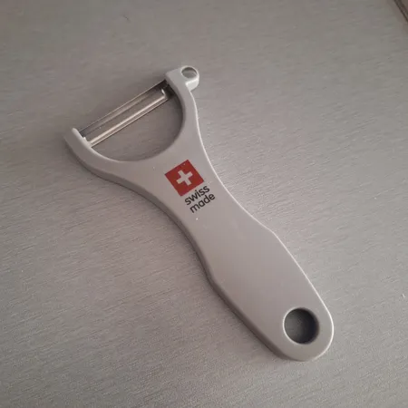 پوست کن کیساگ مدل Crossbow