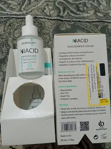 تجریه خرید سرم شفاف‌کننده درمالیفت مدل نیاسینامید حجم 30 میلی لیتر مناسب برای پوست‌های انواع پوست حجم 30 میلی‌لیتر