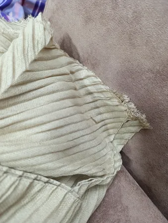 شال زنانه مدل پلیسه طرح دار