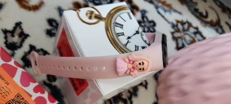 ساعت مچی دیجیتال دخترانه مدل ضد آب سیلیکونی فانتزی دخترک مدل W G PIN 22