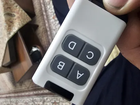 ریموت بلوتوثی مدل النترا کد 433-MHz