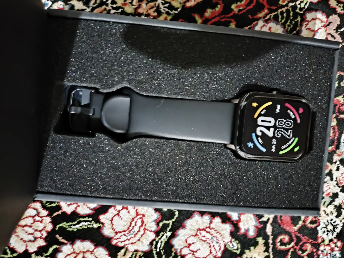 ساعت هوشمند کیو سی وای مدل GTC