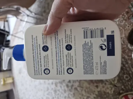 لوسیون مرطوب کننده صورت و بدن سراوی مدل Nemlendirici حجم 236 میلی لیتر