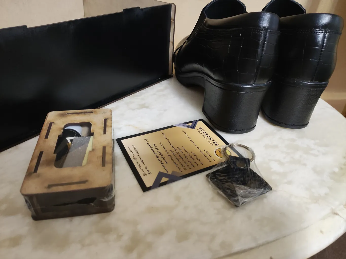 کفش زنانه چرم عطارد مدل چرم طبیعی کد SH104