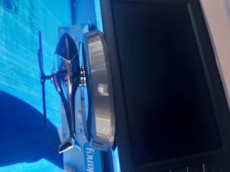 خوشبوکننده خودرو خورشیدی مدل هلیکوپتر پایه گرد