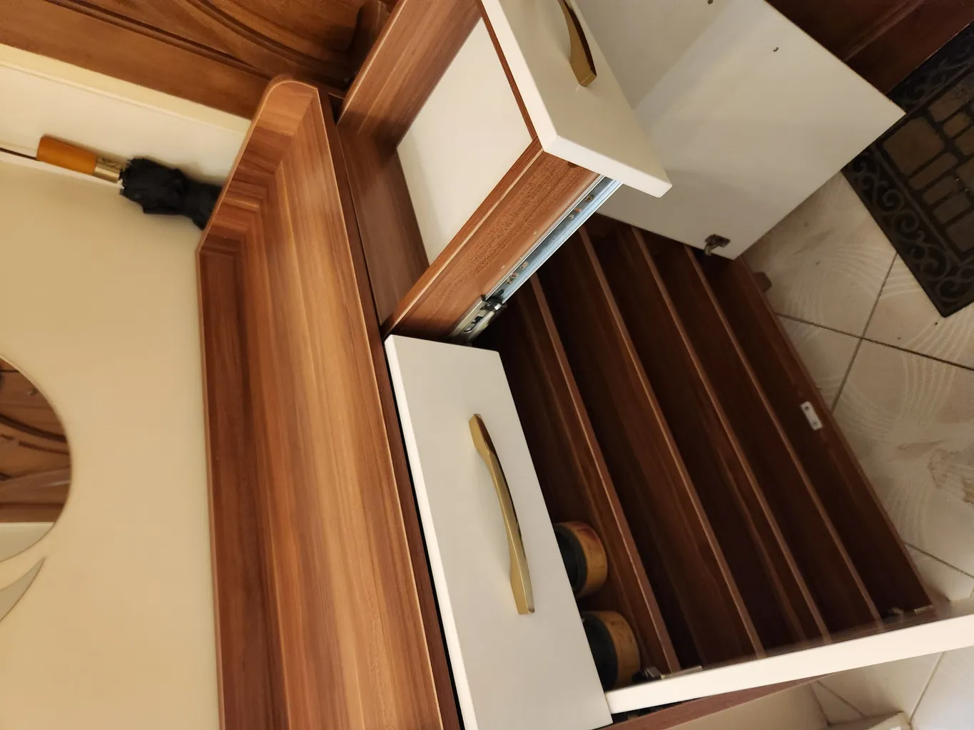 جاکفشی اسمردیس مدل H108