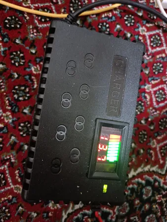 شارژر باتری خودرو گامستار مدل 1207