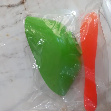 کاسه ماسک صورت گلدن بیوتی مدل سیلیکونی به همراه کاردک