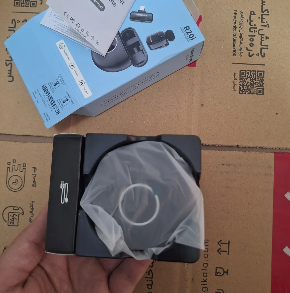 ست میکروفن بی سیم انکر مدل soundcore R20i با درگاه اتصال تایپ سی
