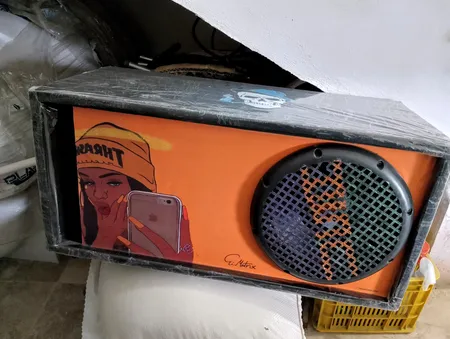 باکس ساب ووفر خودرو تی ماتریکس طرح استیکر مدل 80L مناسب برای ساب 12 اینچ