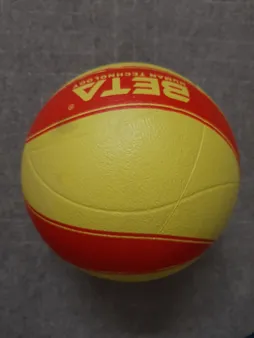 توپ والیبال بتا مدل PVBR5-MKS سایز 5 سایز 5