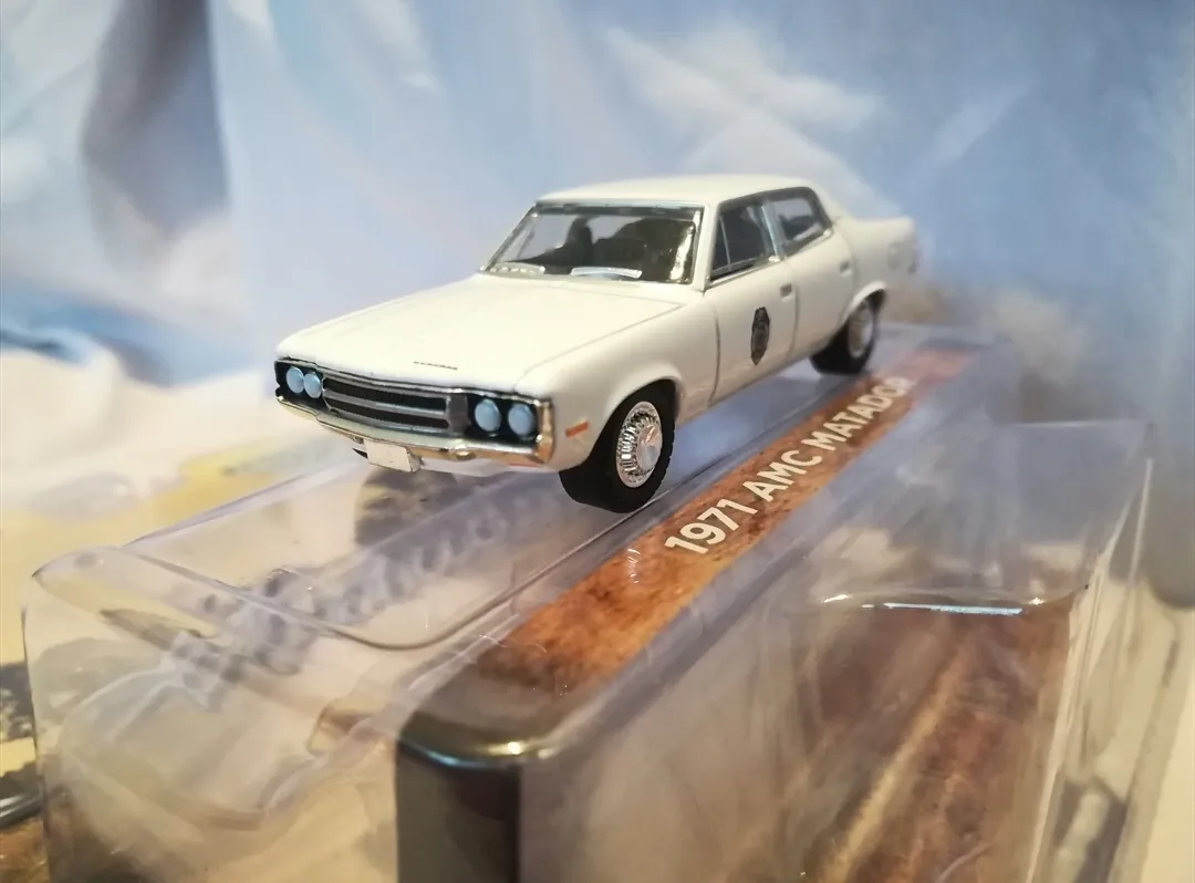 ماشین بازی گرین‌ لایت مدل 1971 AMC Matador کد 30250