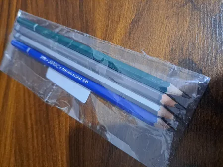 مداد آریا مدل متالیک مجموعه 4 عددی