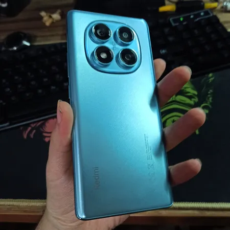 گوشی موبایل شیائومی مدل Redmi Note 14 Pro 4G دو سیم کارت ظرفیت 256 گیگابایت و رم 8 گیگابایت - نسخه به همراه شارژر