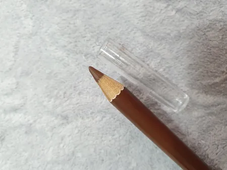 مداد ابرو کالیستا بیوتی مدل 04