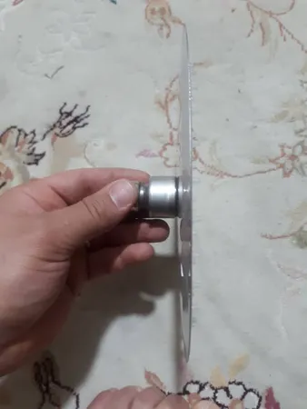 سردوش حمام مدل گرد