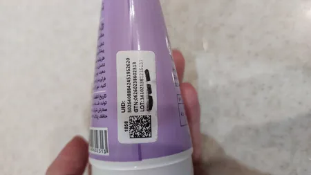 ژل بهداشتی بانوان لافارر مدل 01 مناسب قبل از یائسگی حجم 150 میلی لیتر