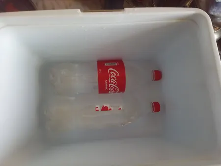 یخدان سفری کویر مدل k200 گنجایش 20 لیتر