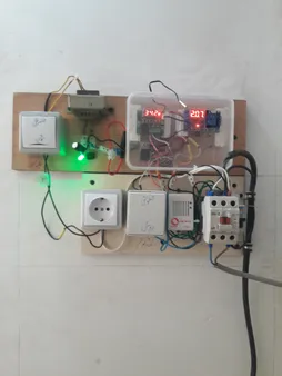 ترموستات دیجیتال مدل XH-W1209