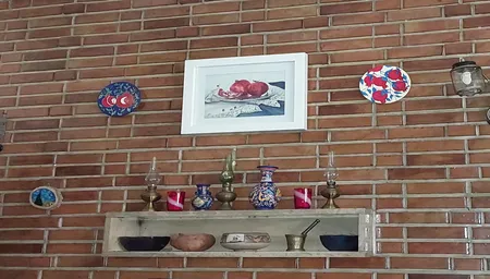 بشقاب دیوارکوب سفالی طرح انار کد D146-A مجموعه 2 عددی