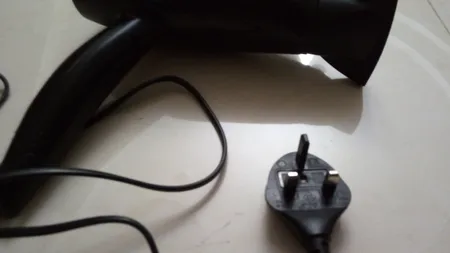 سشوار بابیلیس مدل D322E