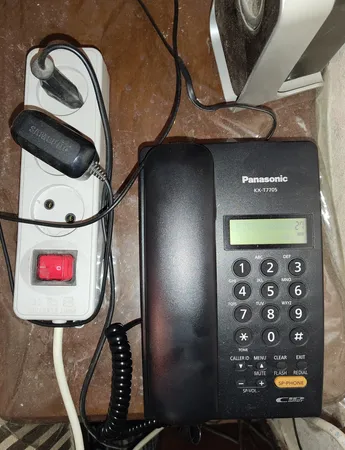 تلفن باسیم پاناسونیک مدل KX-TT7705X