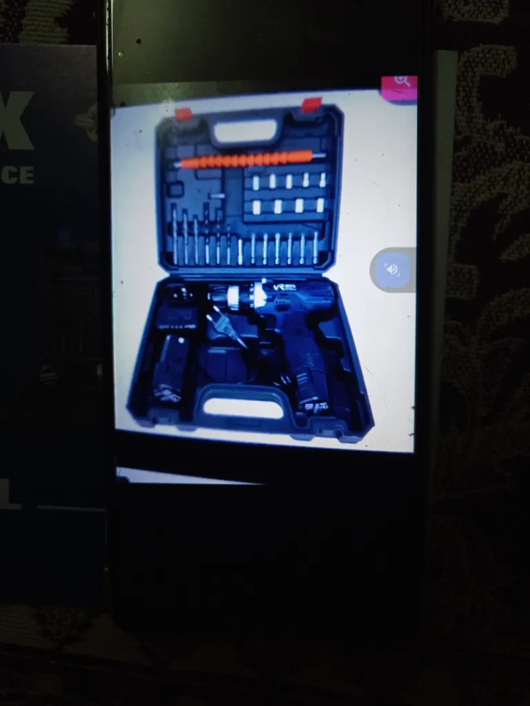 مجموعه 28‌ عددی دریل پیچ گوشتی شارژی ویوارکس مدل VR12V-2A