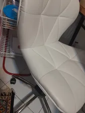 تجریه خرید صندلی اداری لیدوما مدل L820_W