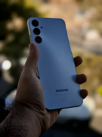 گوشی موبایل سامسونگ مدل Galaxy A05s دو سیم کارت ظرفیت 64 گیگابایت و رم 4 گیگابایت