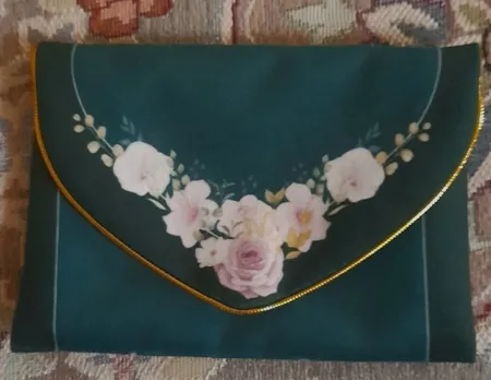 جانماز مدل مخمل طرح محراب كد 870 به همراه كيف