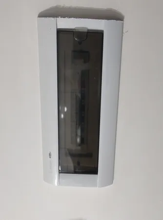 شلف دیواری مدل پوشاننده جعبه فیوز خطی