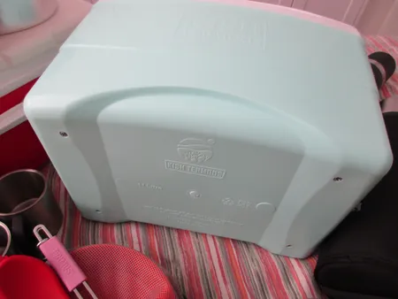 یخدان سفری کیش ترموس مدل 002 گنجایش 11 لیتر