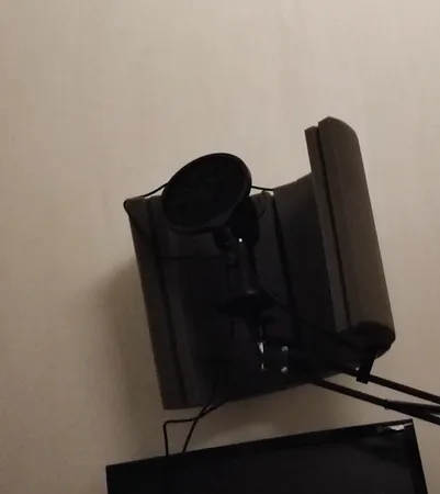 ایزولاتور میکروفون مدل وین لایت