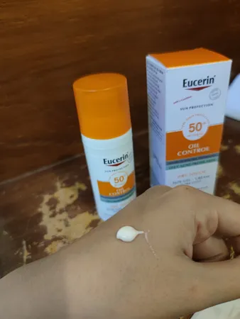 ژل کرم ضد آفتاب اوسرین مدل Dermatological Skincare حجم 50 میلی لیتر