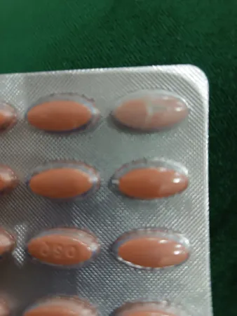 قرص استئوکینون هولیستیکا بسته 100 عددی