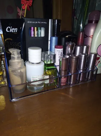 استند لوازم آرایشی مدل Ro01