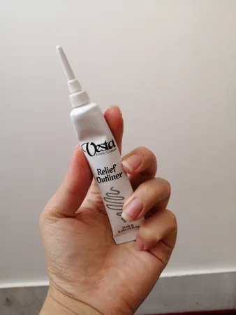 خمیر دورگیر وستا مدل Black 210 حجم 21 میلی لیتر