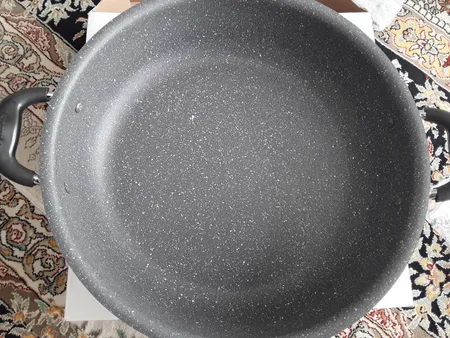 تابه دو دسته عروس مدل درب فلزی سایز 32