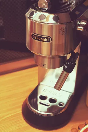اسپرسو ساز دلونگی مدل Dedica EC685