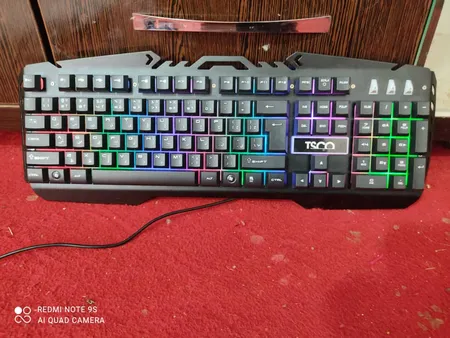 کیبورد گیمینگ تسکو مدل TK 8021L با حروف فارسی، سوییچ ممبران، Full-Size، نورپردازی RGB LED