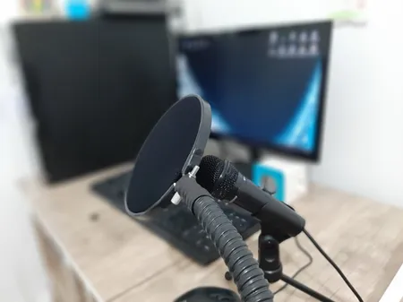 میکروفون استودیویی مدل SF-910