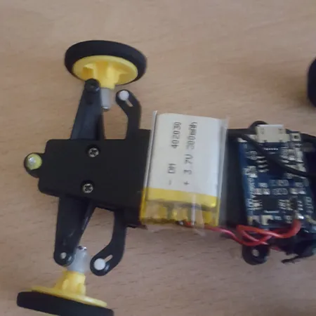 باتری لیتیوم پلیمر مدل 402030DM ظرفیت 300 میلی آمپر ساعت