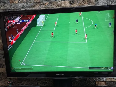 مبدل HDMI به AV مدل HDMI2AV