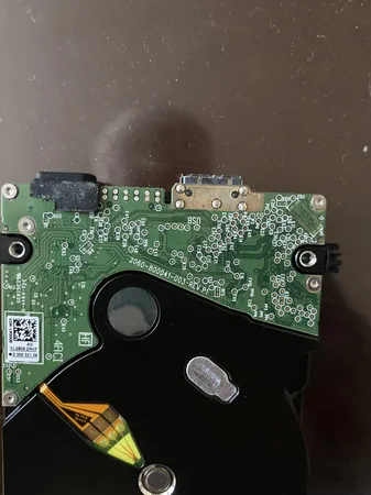 هارد اکسترنال وسترن دیجیتال مدل My Passport ظرفیت پنج ترابایت دارای رابط USB Type-A 3.2