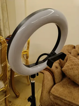 رینگ لایت مدل FOR LIVING